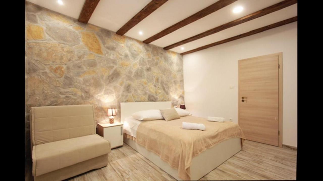 Misel Apartment สปลิท ภายนอก รูปภาพ